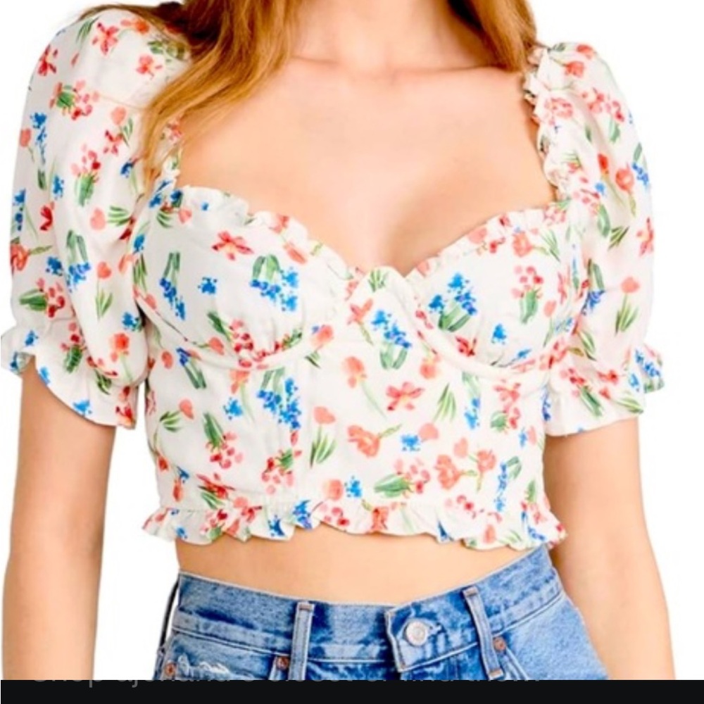 Astr Floral Print Puff Sleeve Crop Top